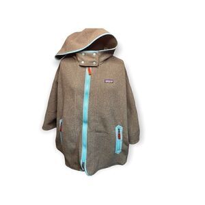 Patagonia Synchilla polar fleece pancho cape nickel mogul blue snap hood sleeves